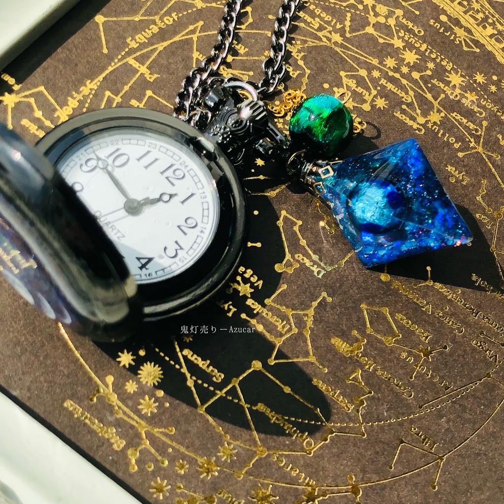 蓄光懐中時計、オルゴナイト付きの天体魔法使いの月の満ち欠け(宇宙フローライト付き)★