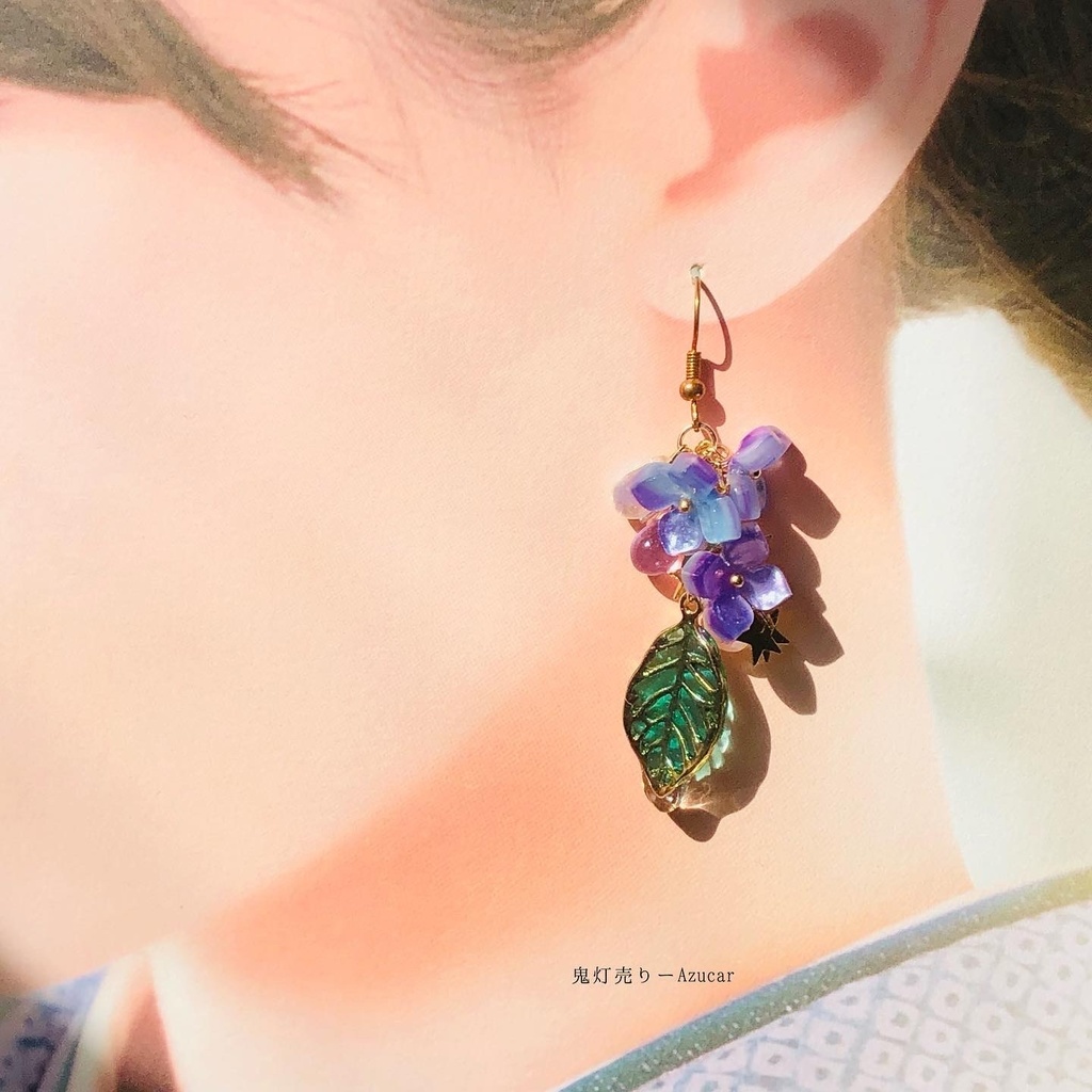 傘と紫陽花の和風ピアス イヤリング(雨の日コーデ3点セット)傘レジンとアジサイ アシンメトリーピアス イヤリング★