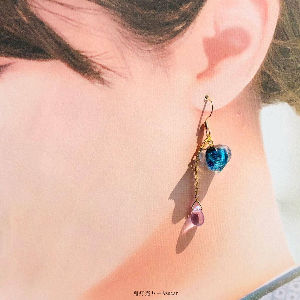 鬼灯と蓮と雫の和風ピアス イヤリング(蓄光ホタルガラスと色変化アレキサンドライトカラーガラス) 着物や袴 成人式の和装小物にも★
