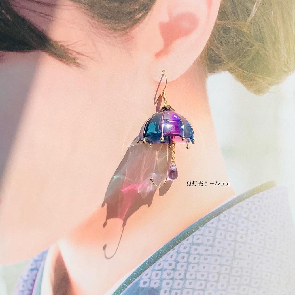 傘と紫陽花の和風ピアス イヤリング(雨の日コーデ3点セット)傘レジンとアジサイ グラデーション強め★ アシンメトリーピアス イヤリング★