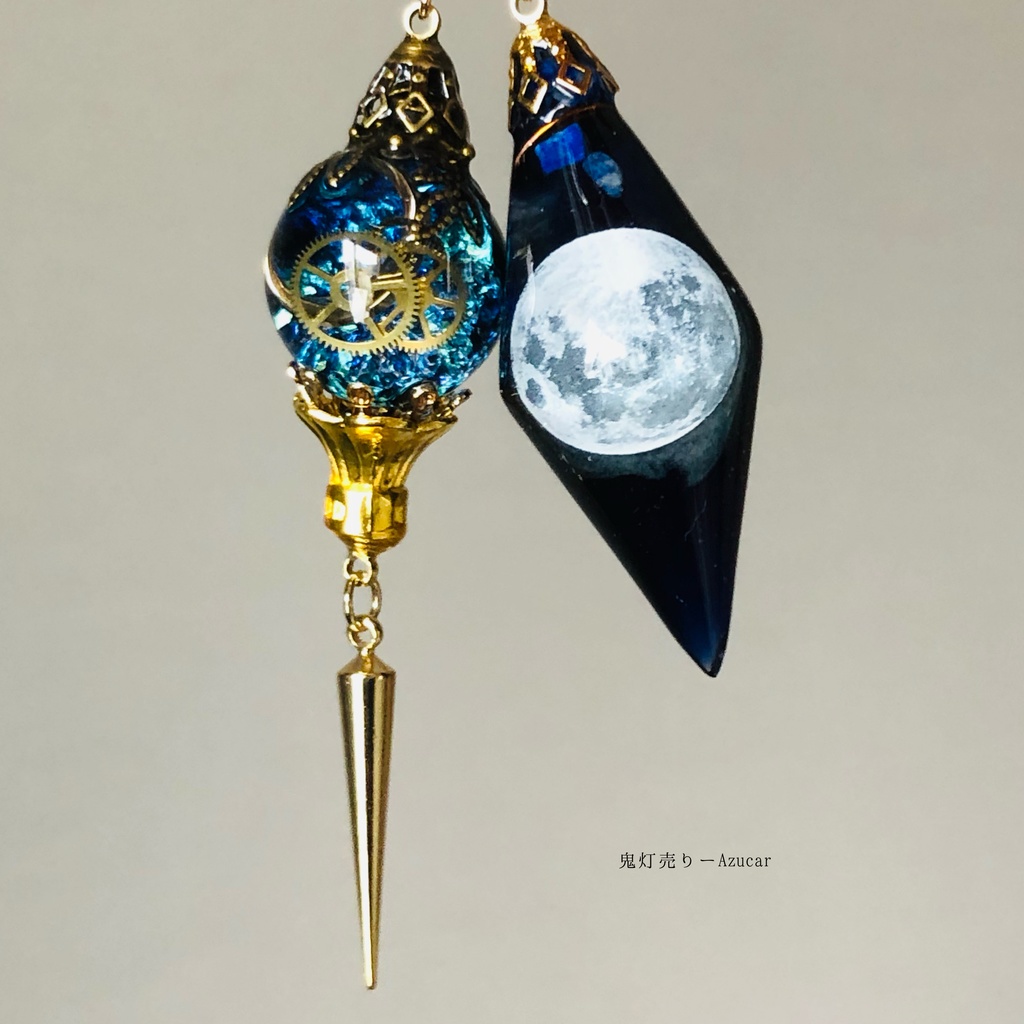 夜空に浮かぶ満月ペンデュラムと三日月ランタンピアス イヤリング スチームパンク 蓄光宇宙 レジン メンズアクセサリーにも★