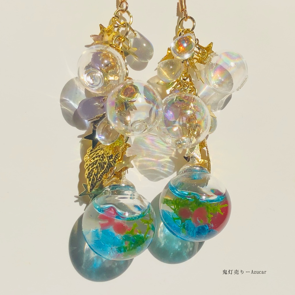 揺れる金魚鉢とシャボン玉和風ピアス イヤリング ハーバリウムオイルとモス入り☆着物や浴衣の和装小物☆ azucar BOOTH