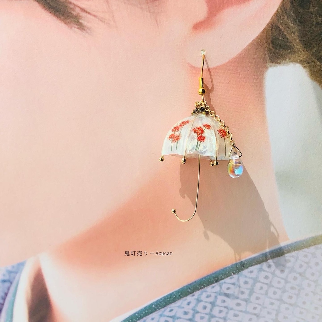 狐の嫁入り 彼岸花柄の狐面と鬼灯と彼岸花傘の和風ピアス イヤリング(3点セット)