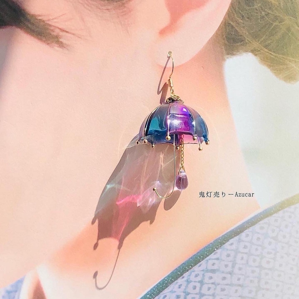 夜空色の傘と鉱物が降る雨のピアス イヤリング(雨の日コーデ3点セット)