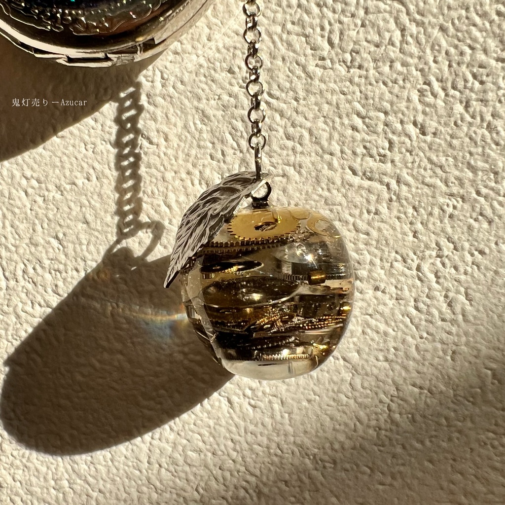 ★歯車林檎付き懐中時計★蓄光する月の満ち欠けバージョン✴︎