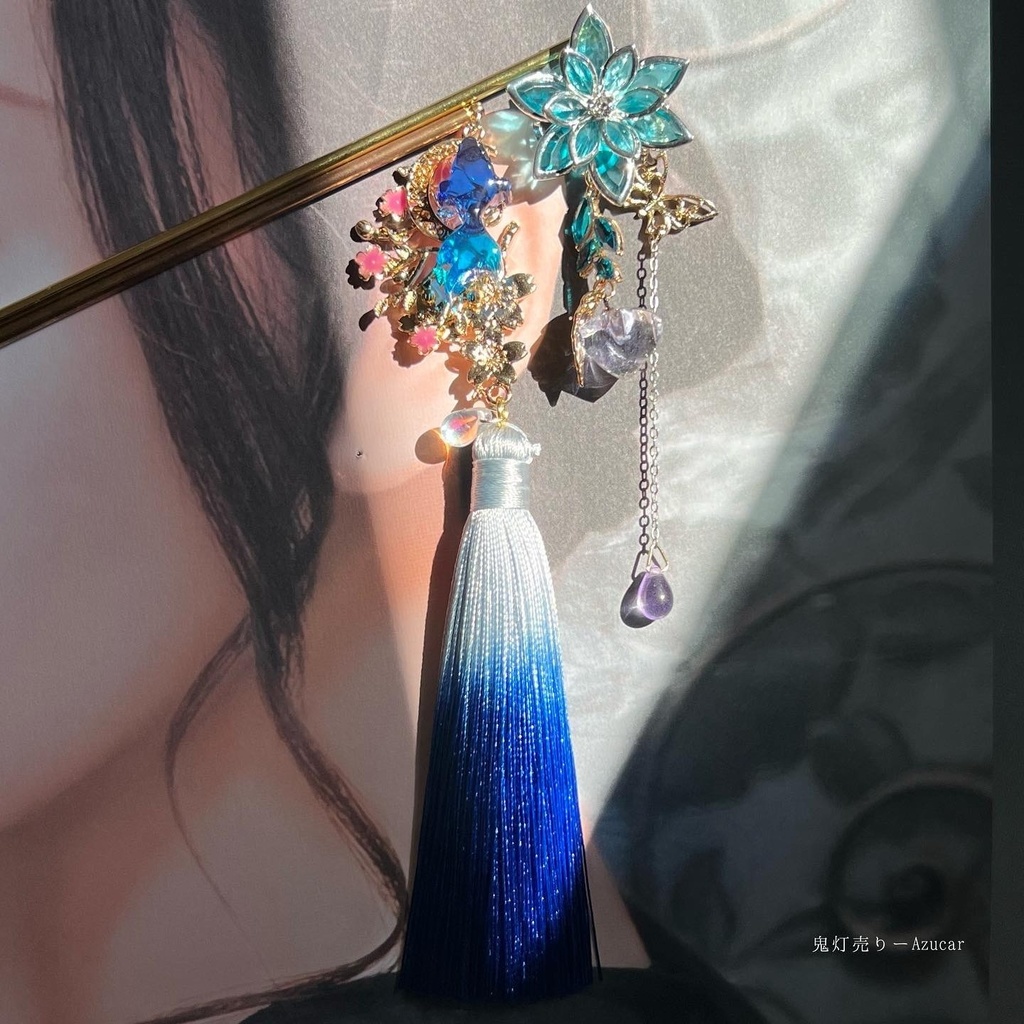 蒼金魚と鬼灯と蓮の和風かんざし(2本セット) 蝶々と淡水パール、ロングタッセル付き 着物や袴 成人式の和装小物にも★