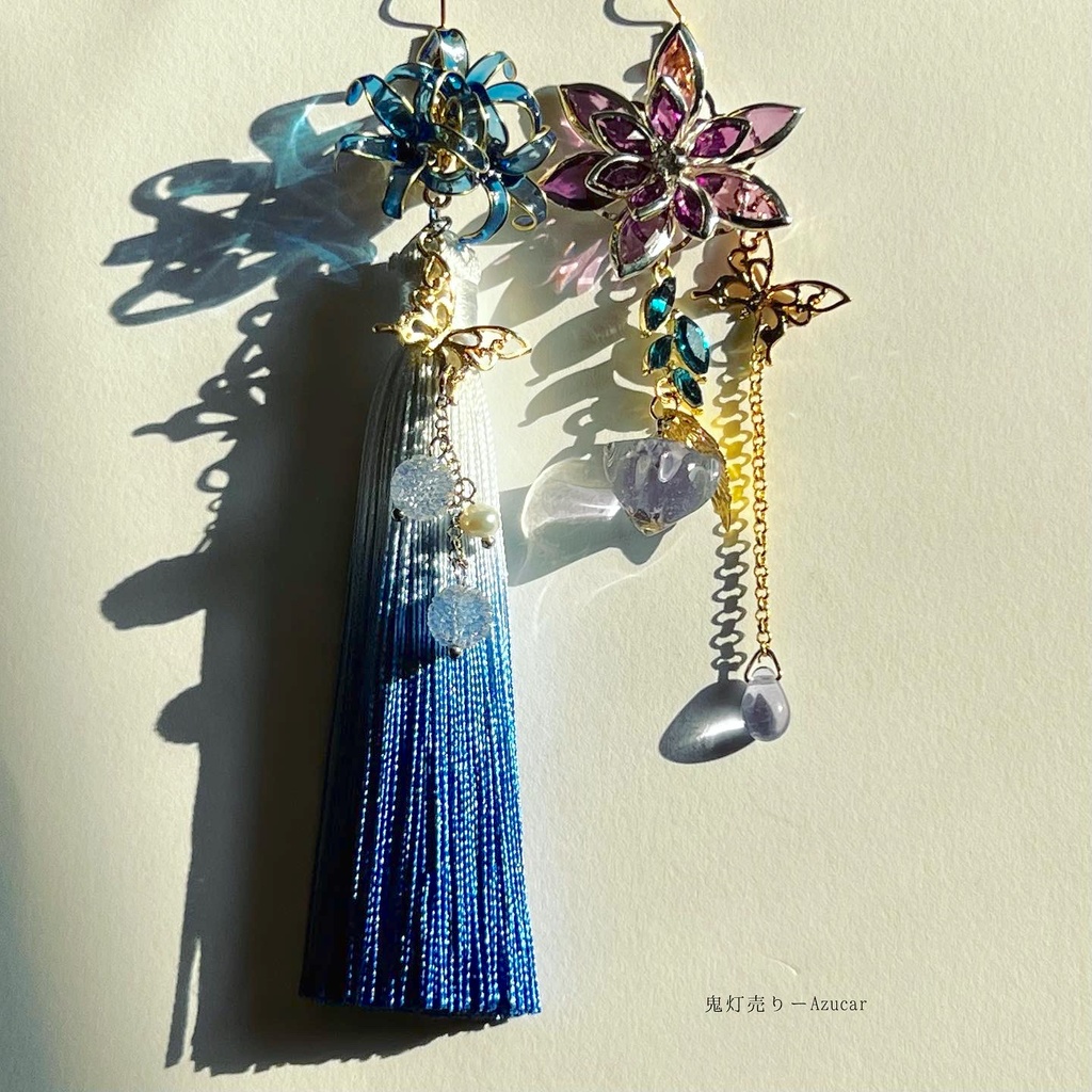 青彼岸花と鬼灯と紫蓮の和風ピアス イヤリング 蝶々と淡水パール、ロングタッセル付き 着物や袴 成人式の和装小物にも★