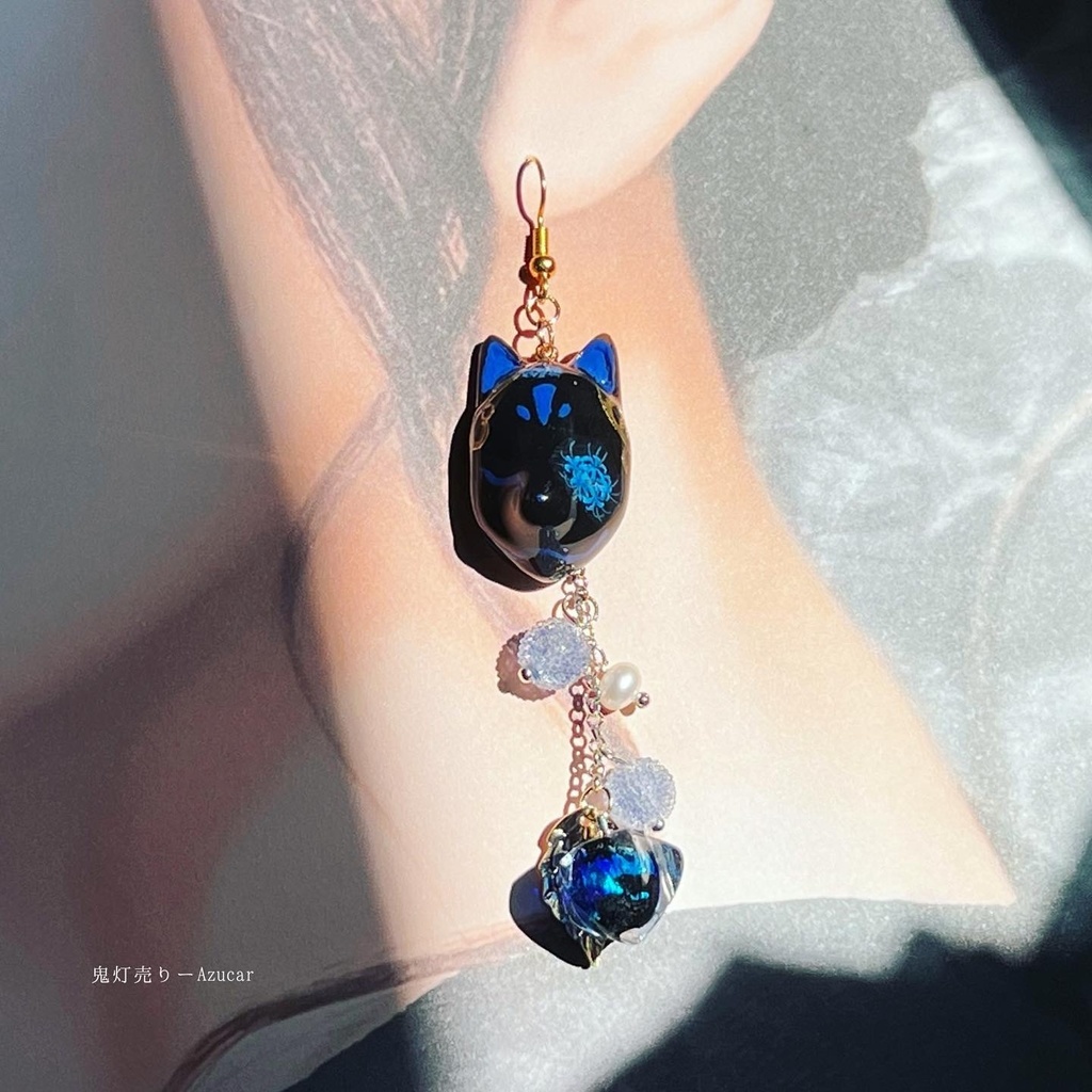 蒼彼岸花柄の狐面と鬼灯と曼珠沙華の和風ピアス イヤリング 淡水パールとロングタッセル、蝶々付きの和装小物★ 着物や浴衣、袴などセレモニー、成人式などにも☆