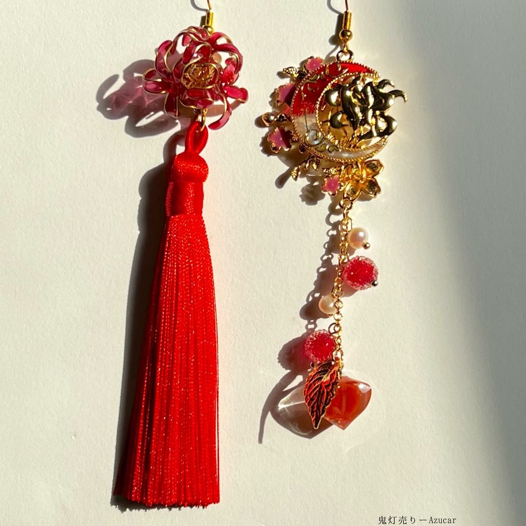 彼岸花柄の九尾狐と鬼灯と紅の曼珠沙華の和風ピアス イヤリング 淡水パールとロングタッセル、蝶々付きの和装小物★ 着物や浴衣、袴などセレモニー、成人式などにも☆