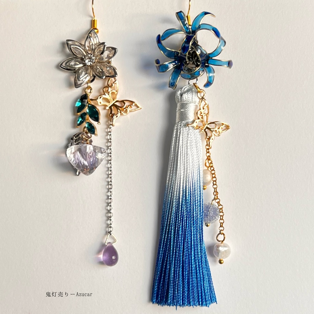 青彼岸花と鬼灯と蓮の和風ピアス イヤリング 蝶々と淡水パール、ロングタッセル付き 着物や袴 成人式の和装小物にも★
