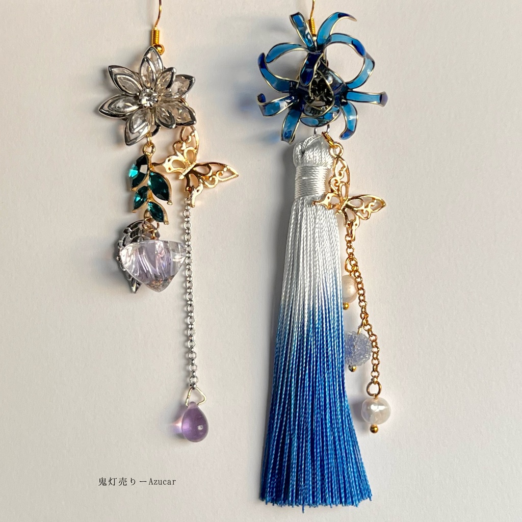 青彼岸花と鬼灯と蓮の和風ピアス イヤリング 蝶々と淡水パール、ロングタッセル付き 着物や袴 成人式の和装小物にも★