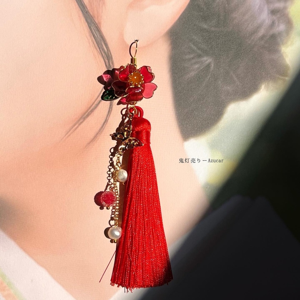 椿と鬼灯と蓮の和風ピアス イヤリング 蝶々と淡水パール、ロングタッセル付き 着物や袴 成人式の和装小物にも★