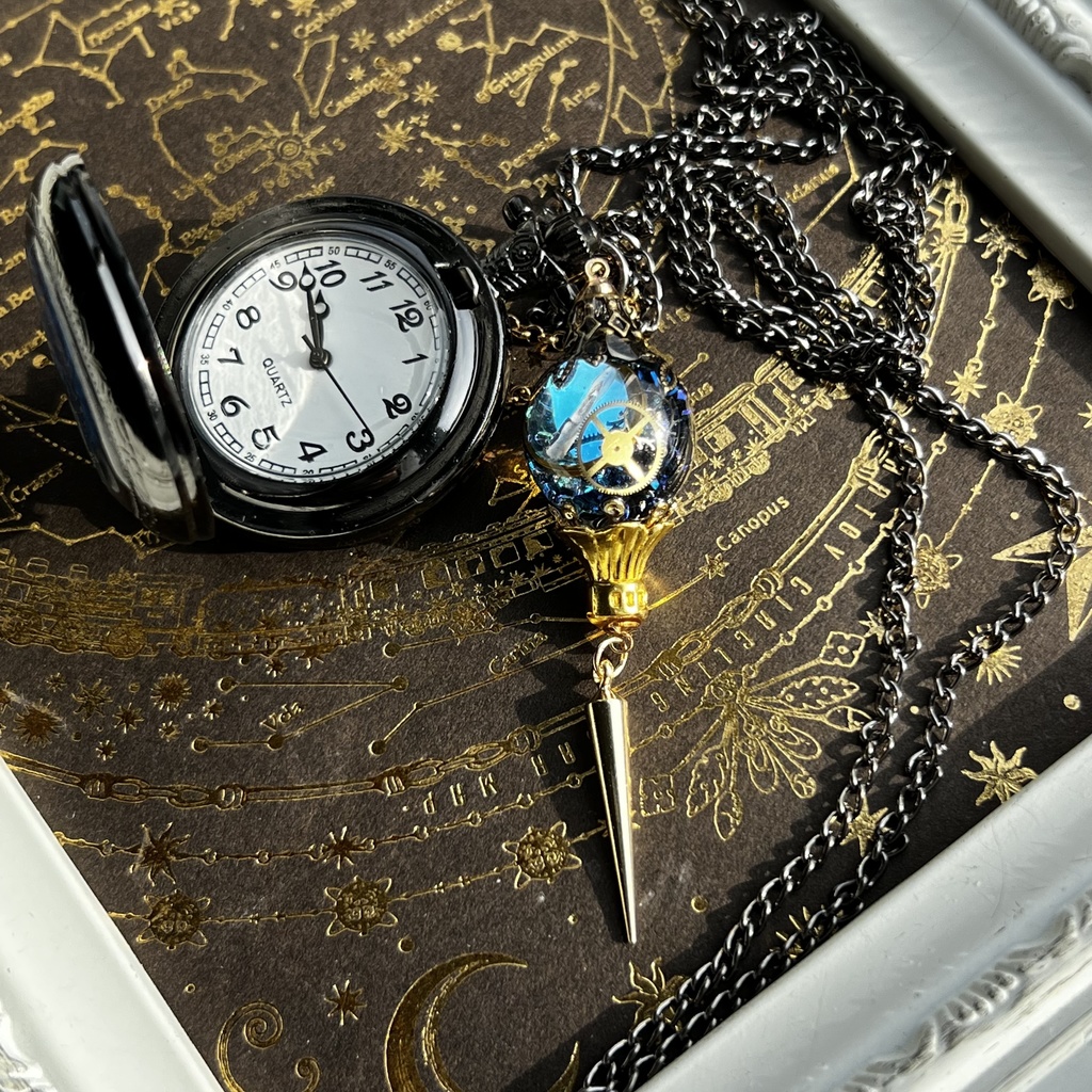 蓄光懐中時計と蒼魔法陣ランタン天体魔法使いの月の満ち欠け★ブラックテイスト★