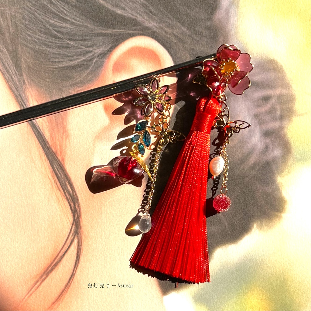 椿と鬼灯と蓮の和風かんざし(2本セット) 蝶々と淡水パール、ロングタッセル付き 着物や袴 成人式の和装小物にも★