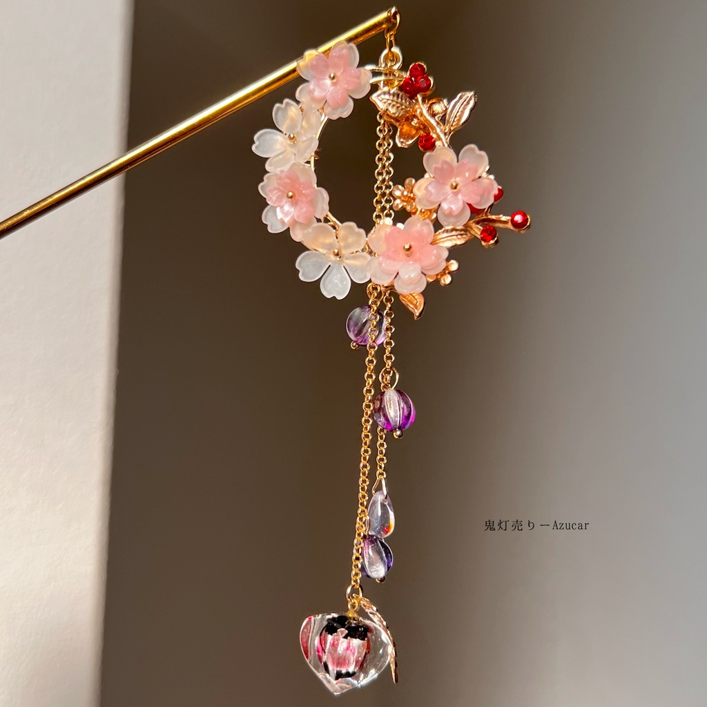 桜と蓄光鬼灯の和風簪 着物や浴衣、袴などセレモニー、成人式、イベントやコスプレ、ディスプレイなどにも✴︎