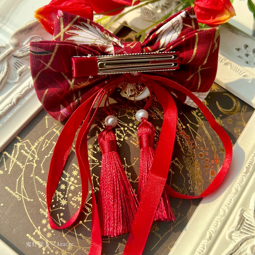 大正浪漫調リボンの紅彼岸花柄の九尾狐と鬼灯のヘアクリップ 着物や浴衣、袴などセレモニー、成人式、イベントやコスプレ、ディスプレイなどにも☆