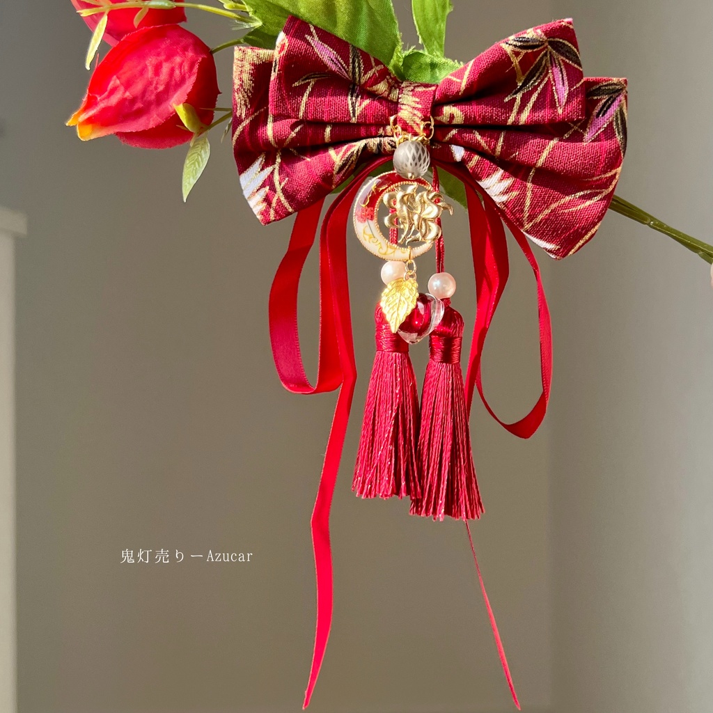 大正浪漫調リボンの紅彼岸花柄の九尾狐と鬼灯のヘアクリップ 着物や浴衣、袴などセレモニー、成人式、イベントやコスプレ、ディスプレイなどにも☆