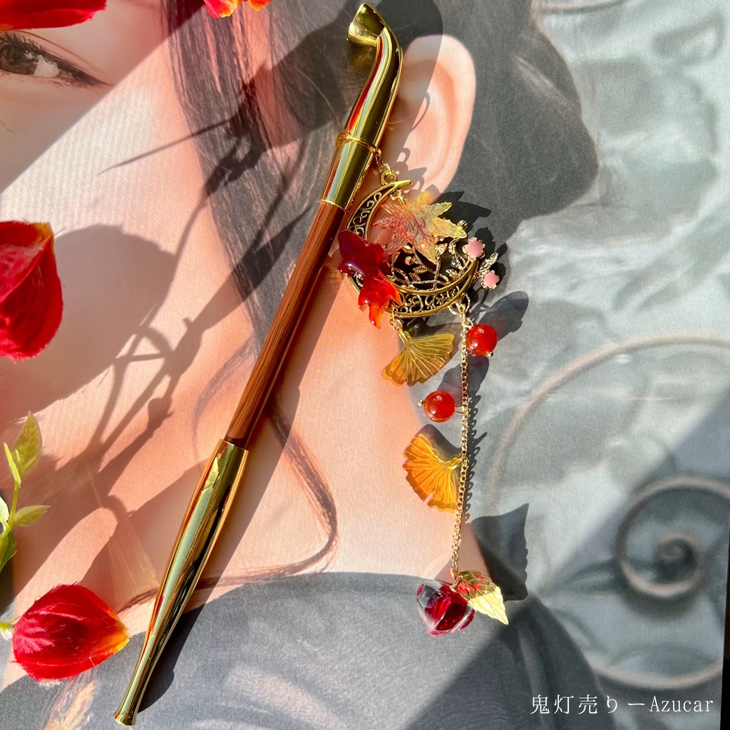 【秋、冬限定販売】金魚の尻尾が揺らめくキセル型のかんざし