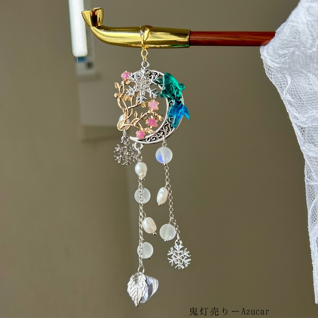 冬金魚の夢 − 氷の鬼灯と雪の結晶のキセルかんざし −