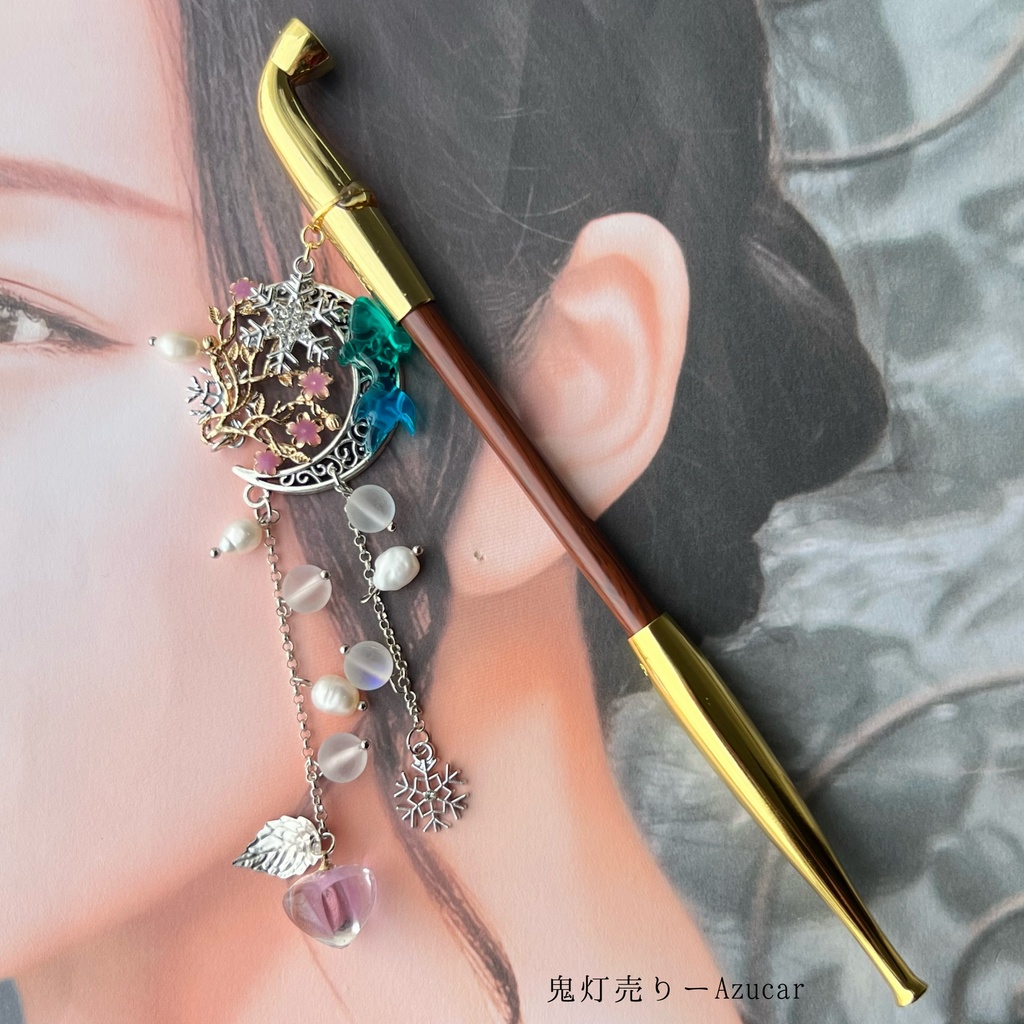 冬金魚の夢 − 氷の鬼灯と雪の結晶のキセルかんざし −