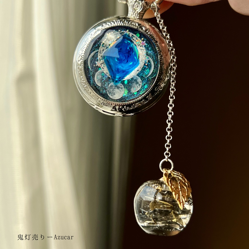 機械仕掛けの林檎と月相の懐中時計 ― 蓄光する時間 ― 世界で一つのリンゴネックレス