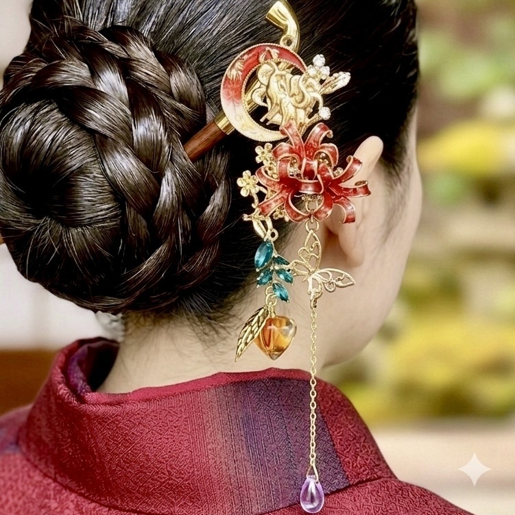 九尾狐と彼岸花のキセルかんざし 三日月 唐草 鬼灯 蝶 和風 レジン 着物 浴衣