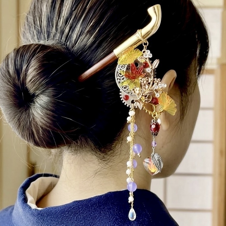 【季節限定】秋彩と蓄光鬼灯のアンティークキセルかんざし|紅葉・銀杏・歯車