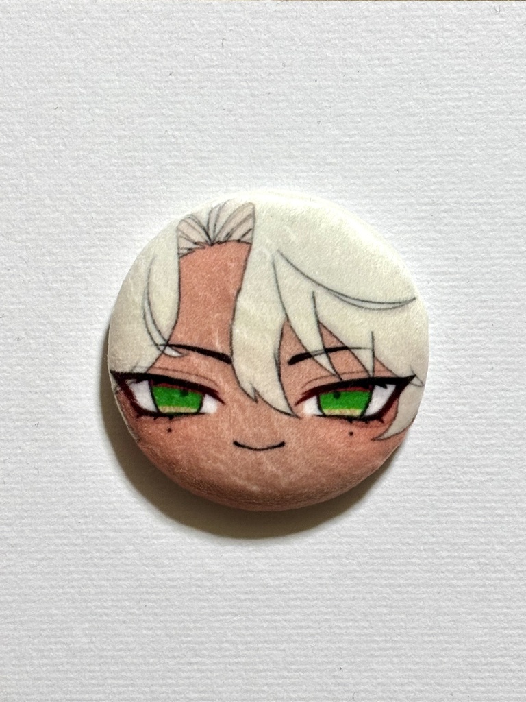 7王のもちもち缶バッジ