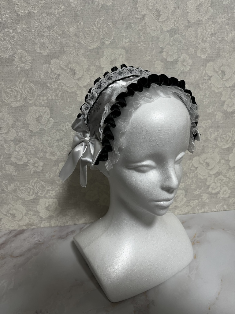 サテンヘッドドレス