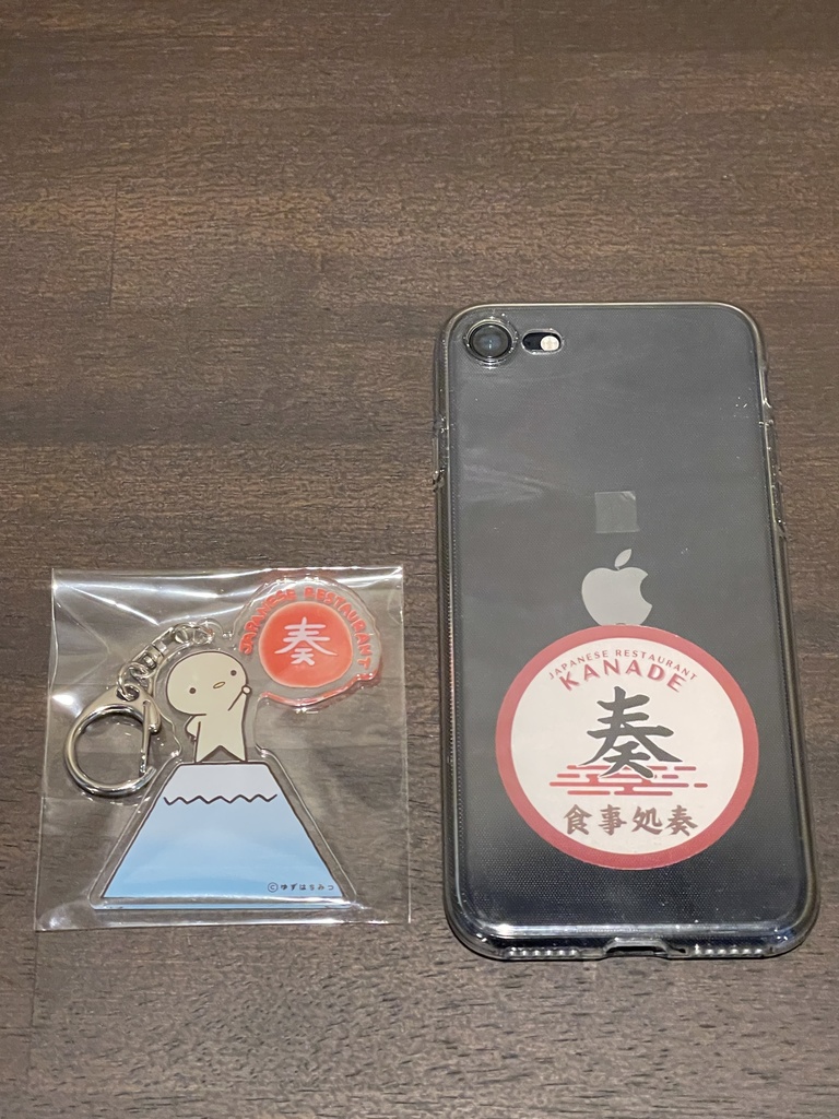 「Japanese Restaurant KANADE|食事処奏」ぴーちゃんコラボオリジナルアクリルキーホルダー