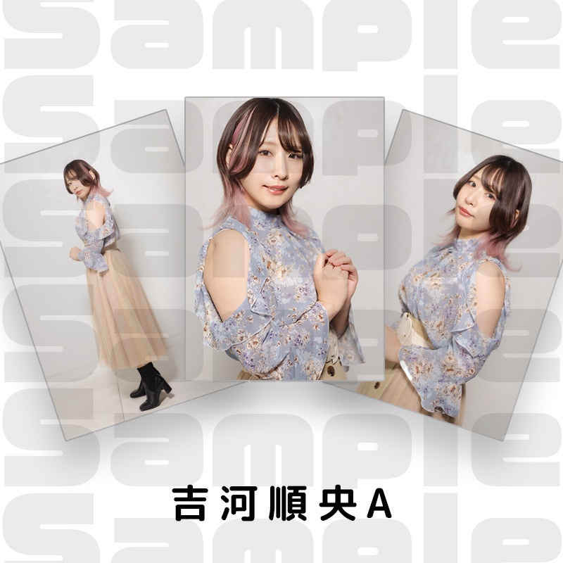 りこピヨグッズたち