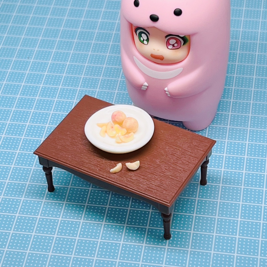 ミニチュア　桃