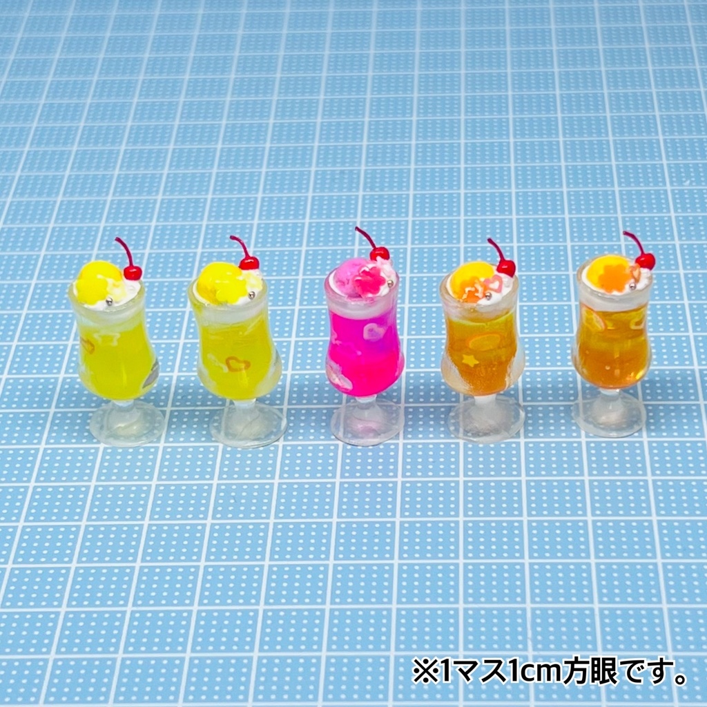 ミニチュア クリームソーダ