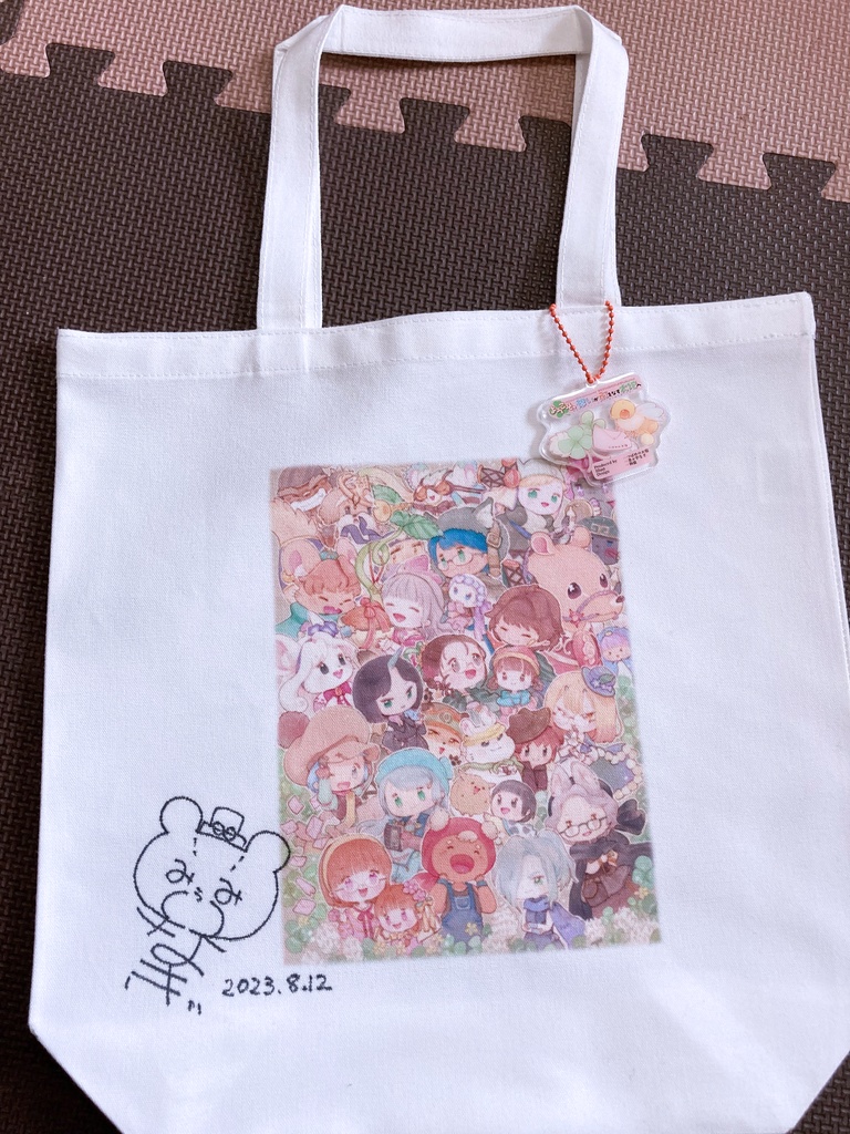 『ようこそ、想いが形をなす大地へ』トートバッグ+アクリルチャーム