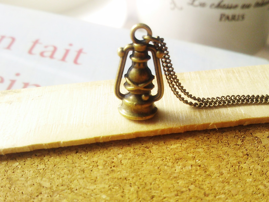 ちいさなランタンネックレス