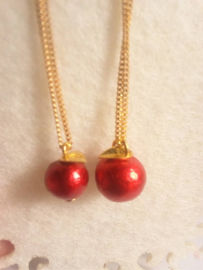 りんごのネックレス