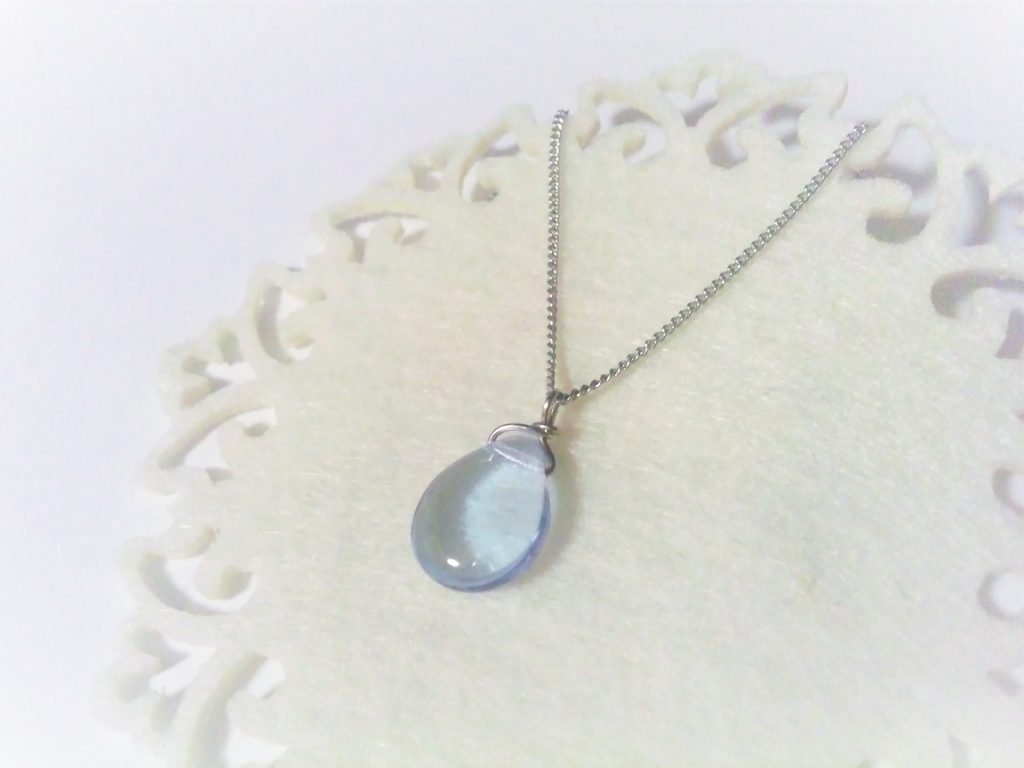 自然の恵みドロップネックレス