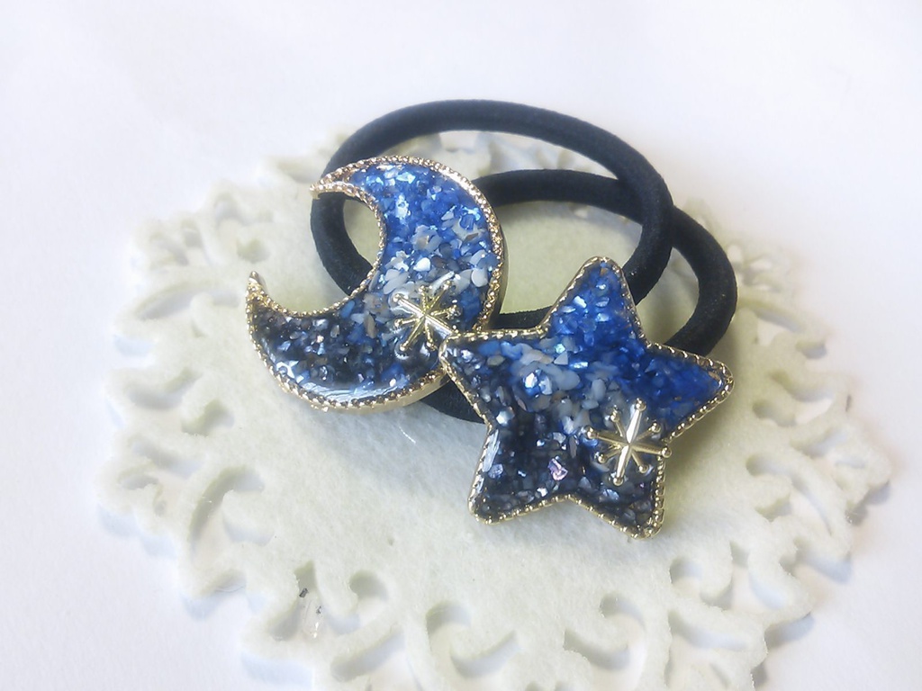 宇宙のきらめきヘアゴム（全２種類