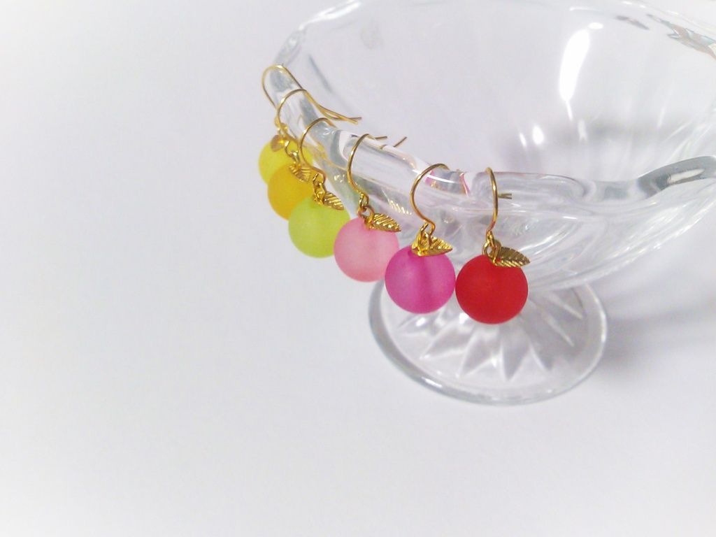 パステルカラーのフルーツネックレス(全6色