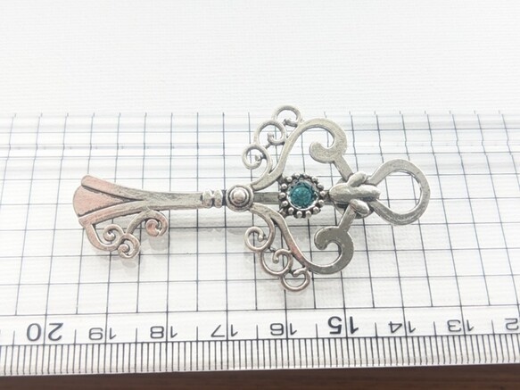 エレガントキーのヘアピン(ストーンカラー選べます)