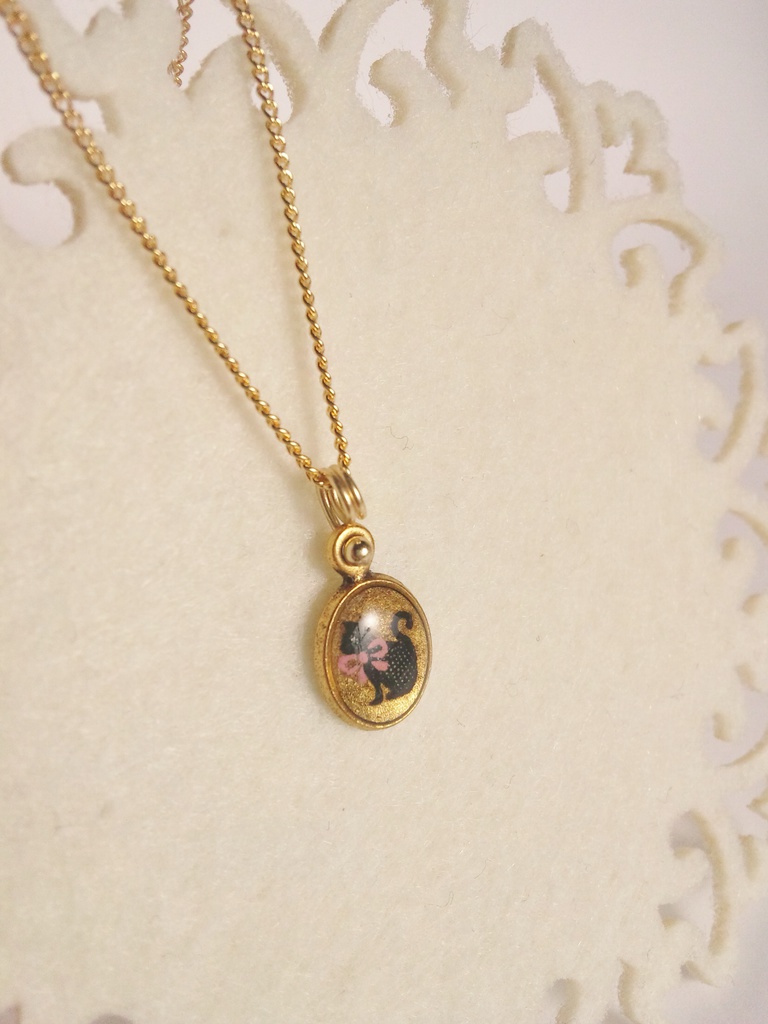 ねこちゃんネックレス(本体ゴールドページ)