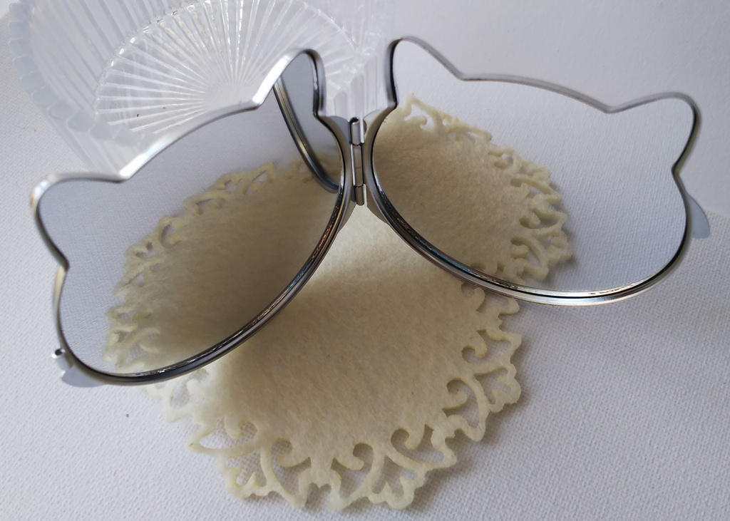 夜空の星と見上げる猫の両面ミラー