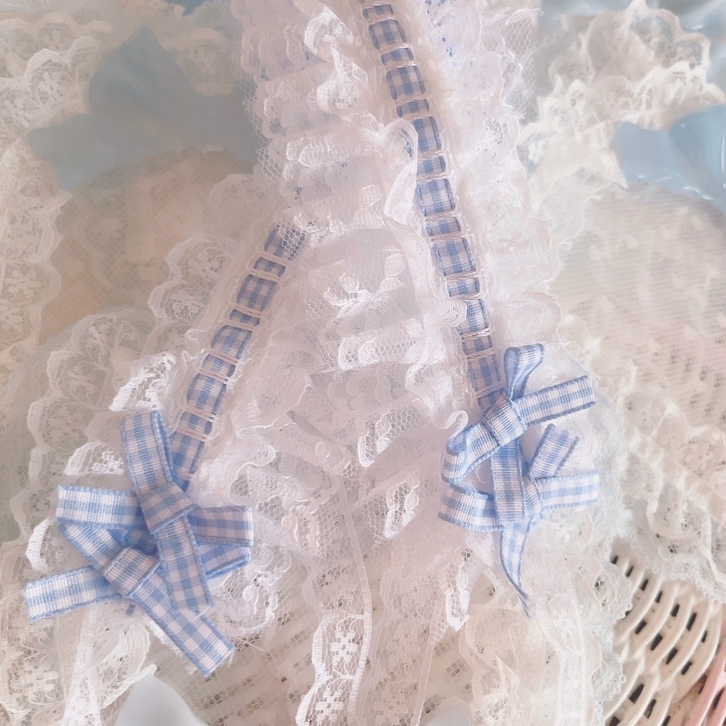 ribbon headdress