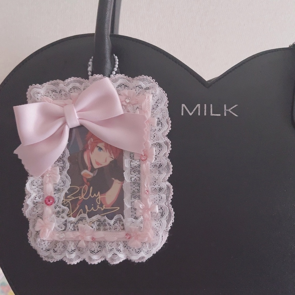 B8 Decoration card Case