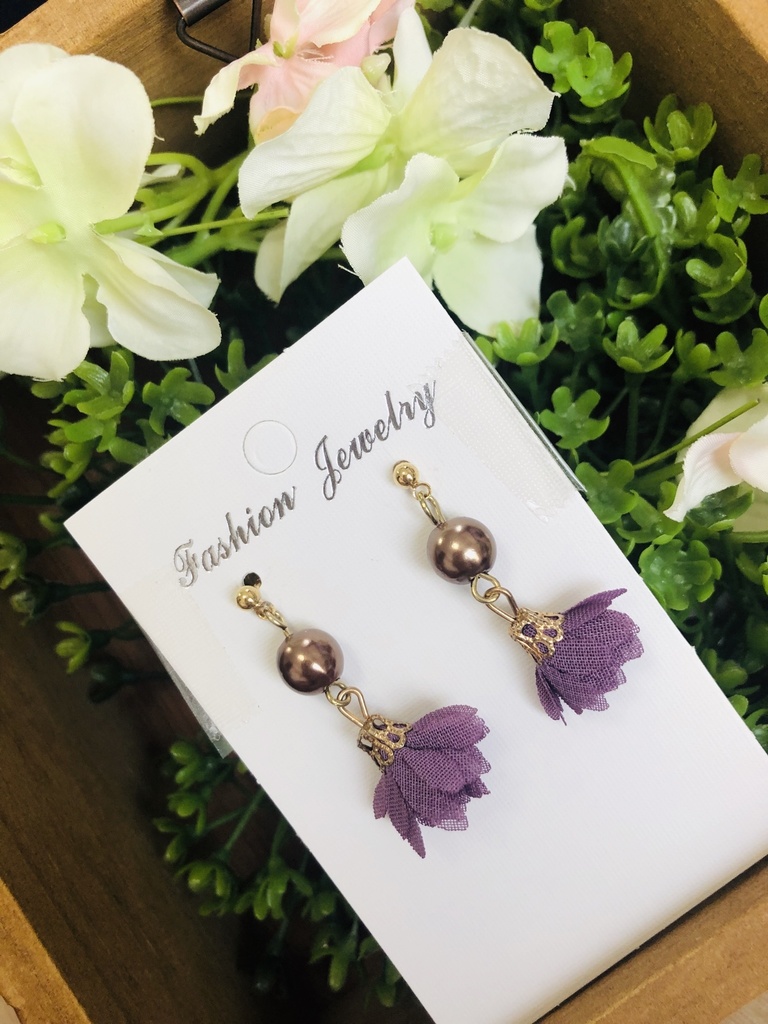 パープル花びらピアス♪