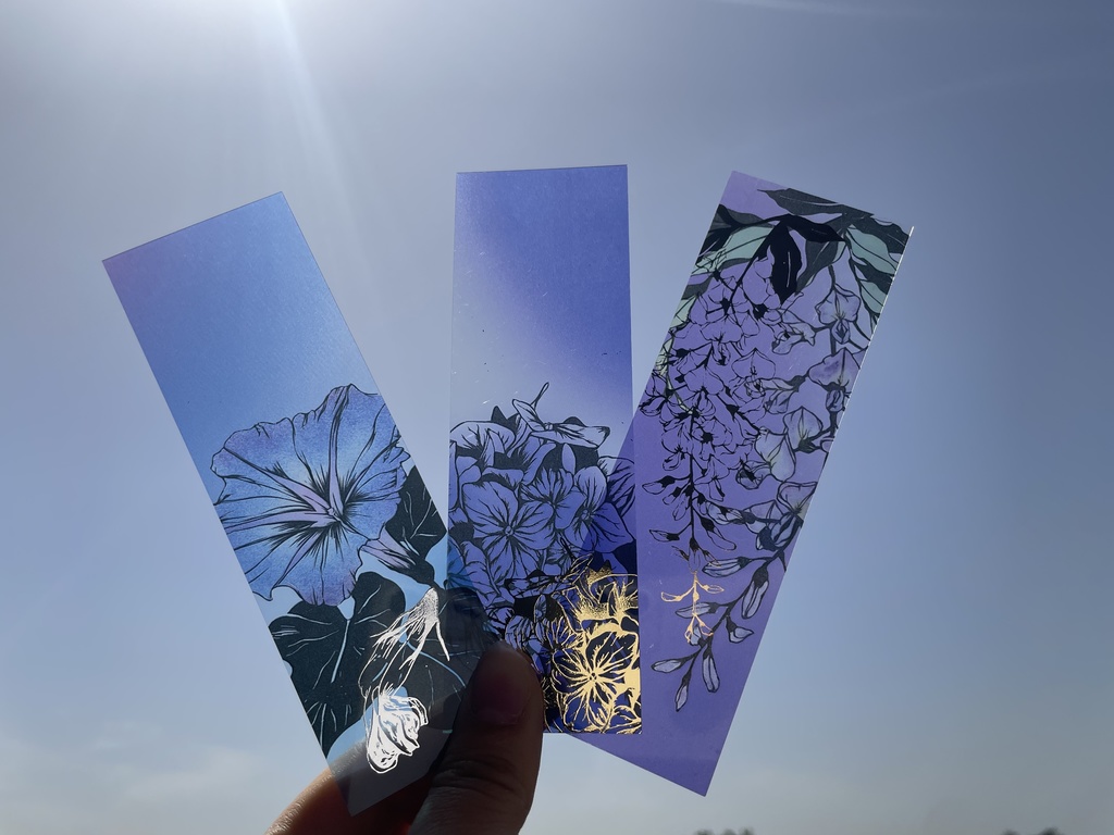 お花の透明しおり