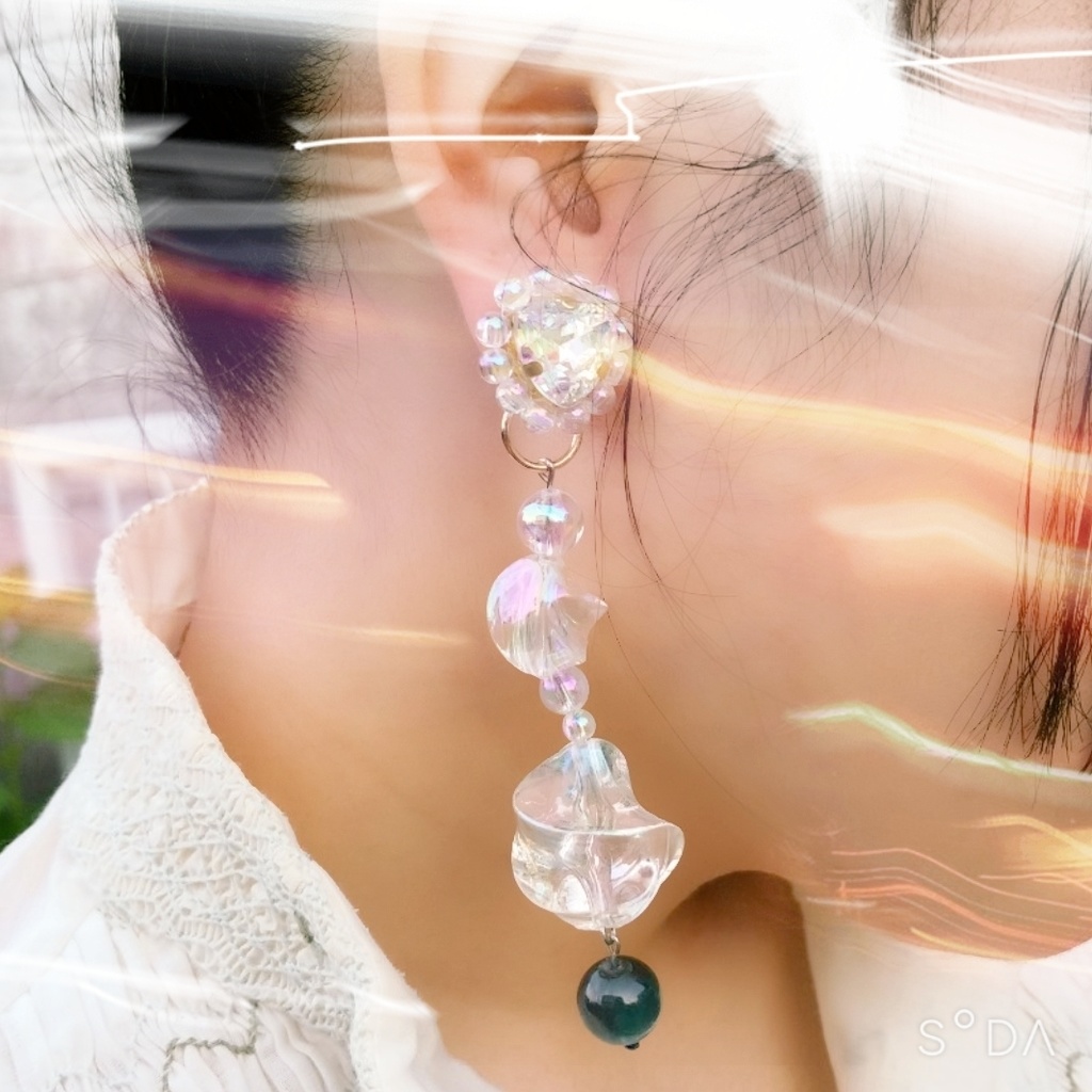 門にして鍵イメージイヤリング