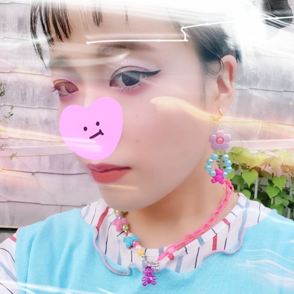 ビビッドくまちゃん耳飾り<ピンク>