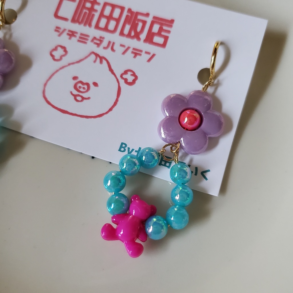 ビビッドくまちゃん耳飾り<ピンク>