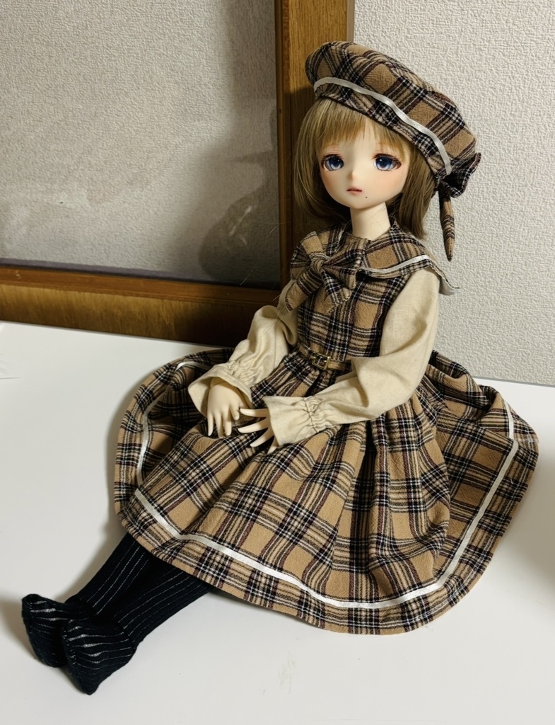 セーラーつけ襟つきチェックワンピース+ベレー帽セット(ブラウン)